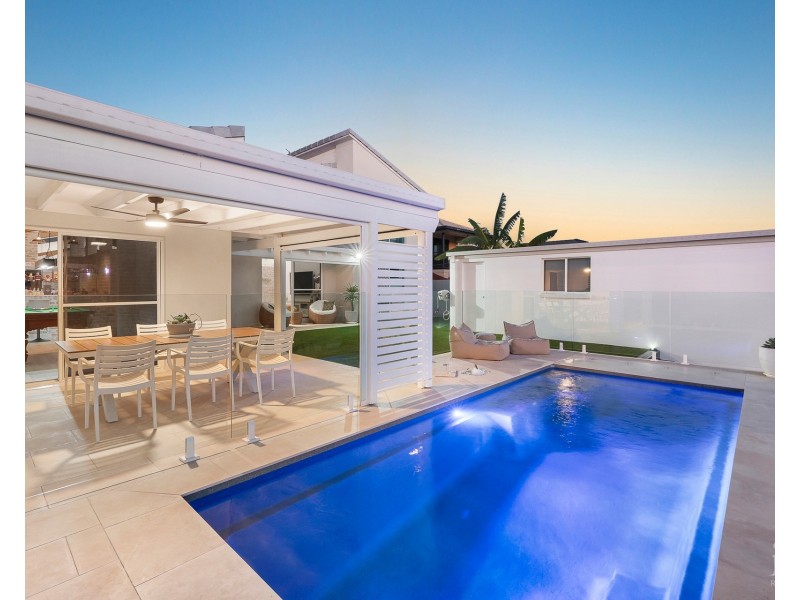 26 O’Grady Drive, Paradise Point QLD 4216