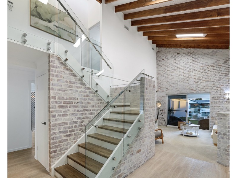 26 O’Grady Drive, Paradise Point QLD 4216