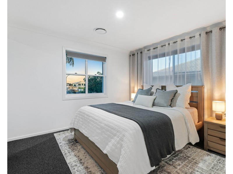 26 O’Grady Drive, Paradise Point QLD 4216