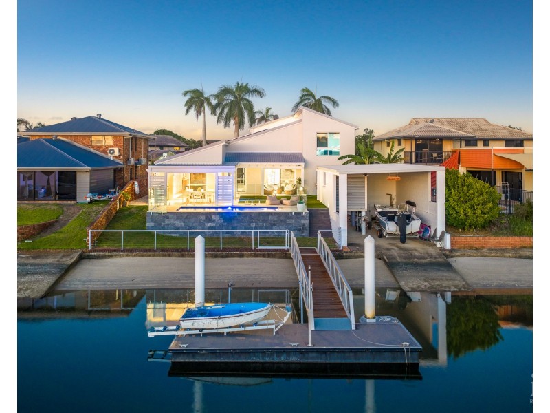 26 O’Grady Drive, Paradise Point QLD 4216