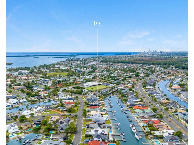 26 O’Grady Drive, Paradise Point QLD 4216