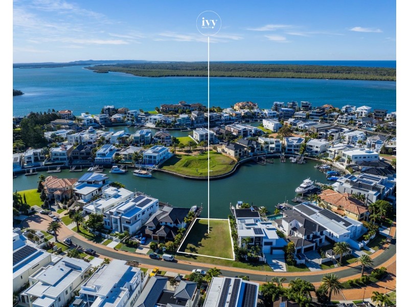 51 Royal Albert Crescent, Sovereign Islands QLD 4216