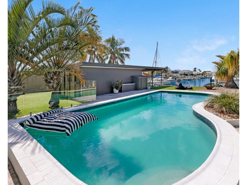 57 Abalone Avenue, Paradise Point QLD 4216