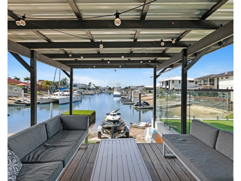 57 Abalone Avenue, Paradise Point QLD 4216