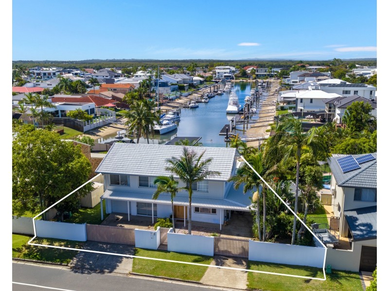 57 Abalone Avenue, Paradise Point QLD 4216