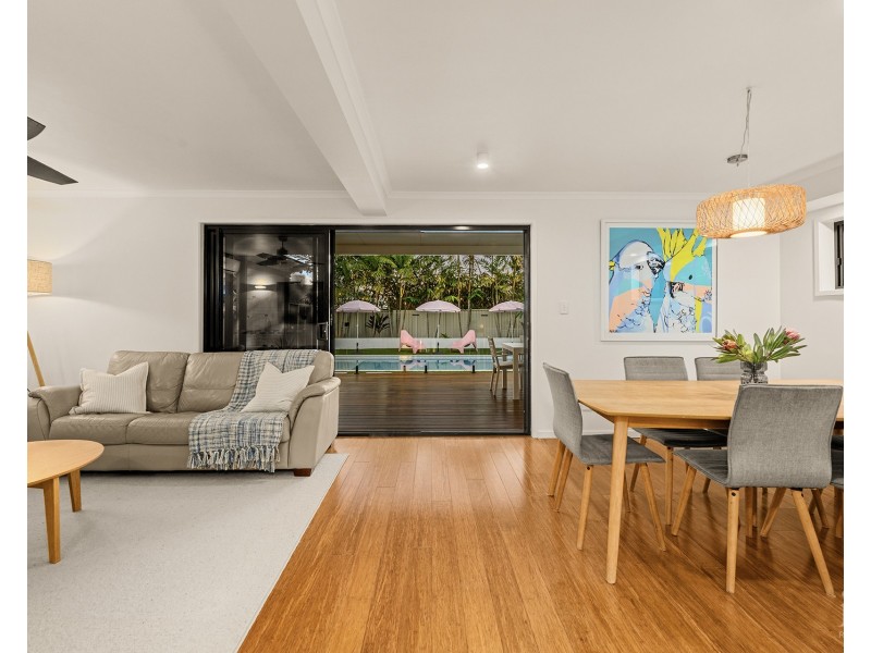 26 Scoter Avenue, Paradise Point QLD 4216