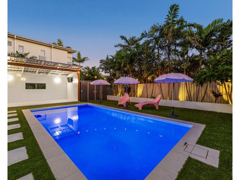 26 Scoter Avenue, Paradise Point QLD 4216