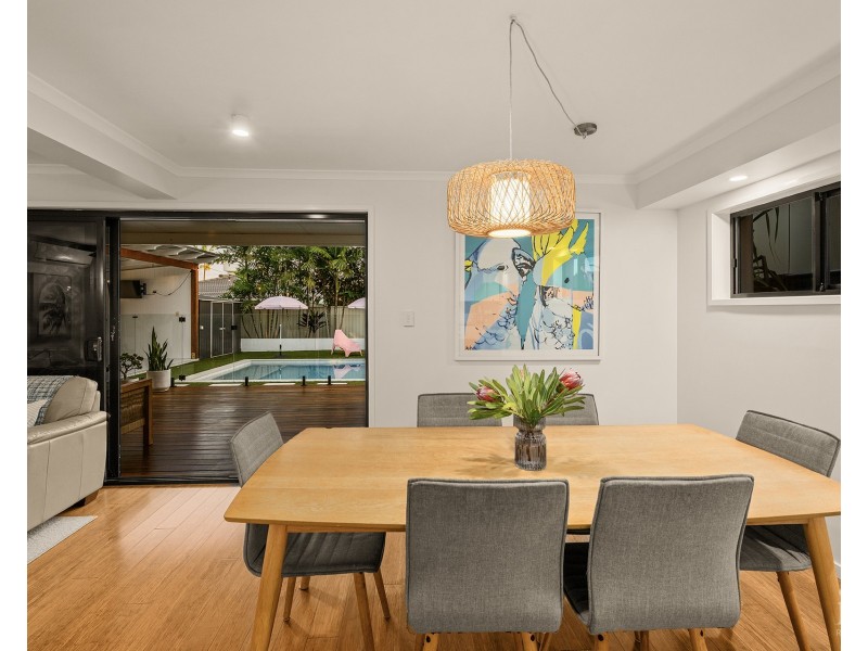 26 Scoter Avenue, Paradise Point QLD 4216