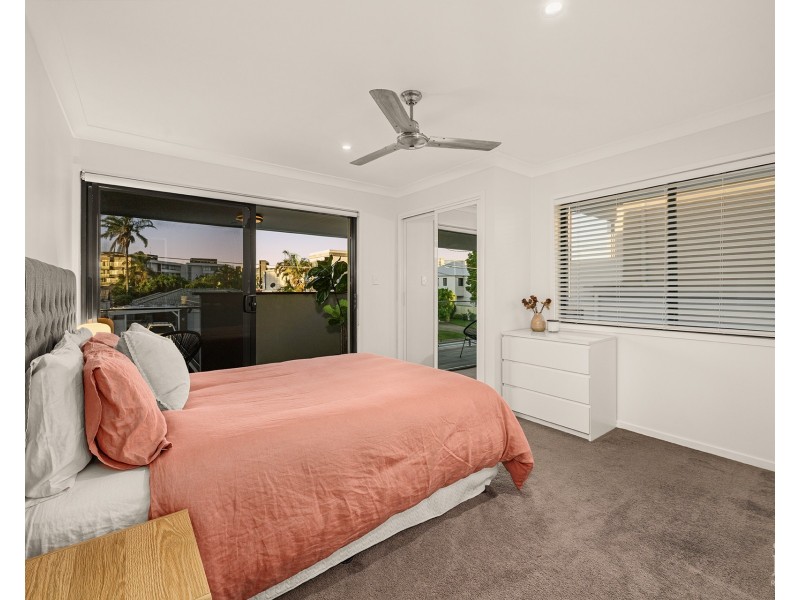 26 Scoter Avenue, Paradise Point QLD 4216