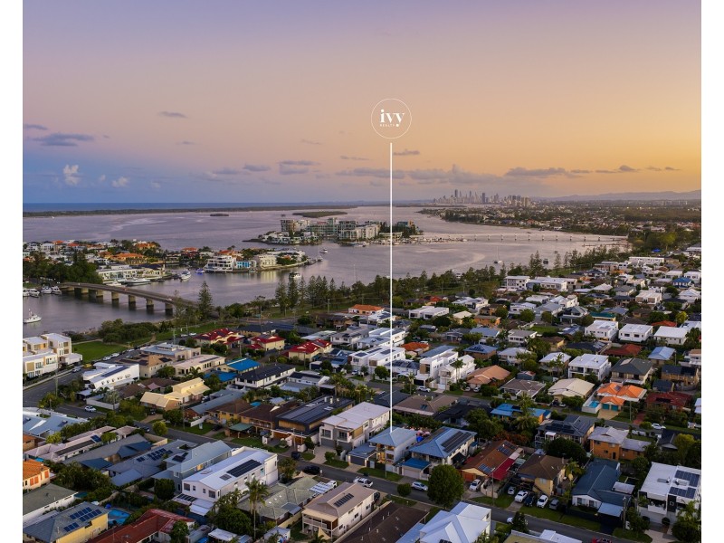 26 Scoter Avenue, Paradise Point QLD 4216