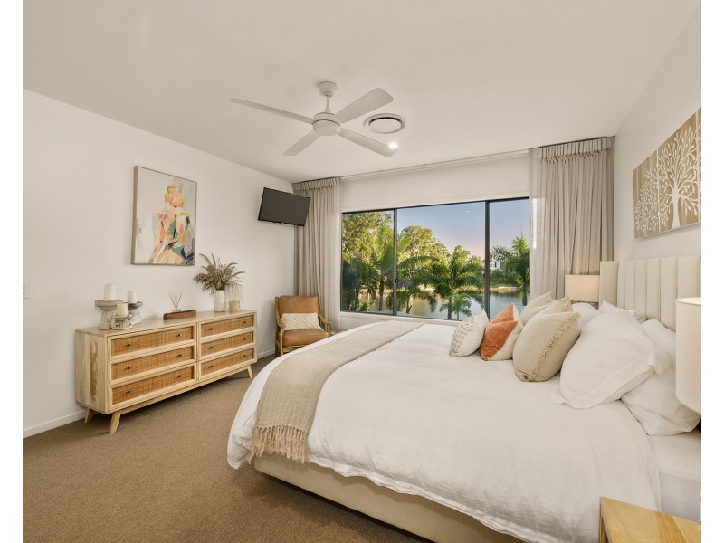 51 Serenity Boulevard, Helensvale QLD 4212