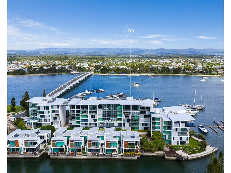 4101/2  Ephraim Island, Paradise Point QLD 4216