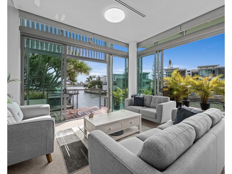 4101/2  Ephraim Island, Paradise Point QLD 4216