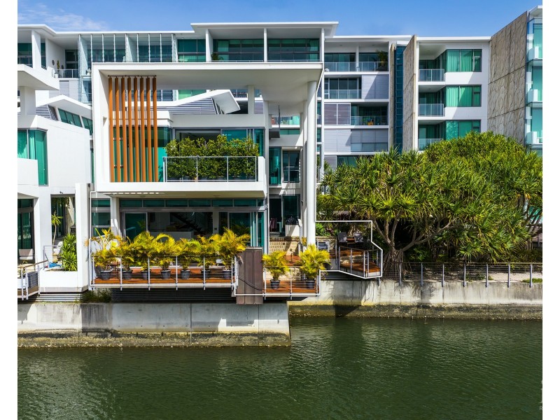 4101/2  Ephraim Island, Paradise Point QLD 4216
