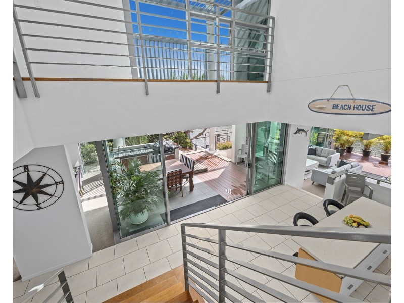 4101/2  Ephraim Island, Paradise Point QLD 4216