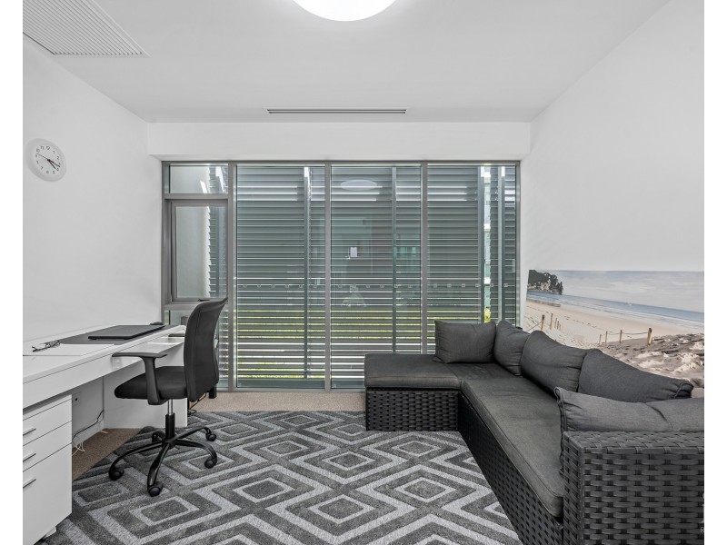 4101/2  Ephraim Island, Paradise Point QLD 4216