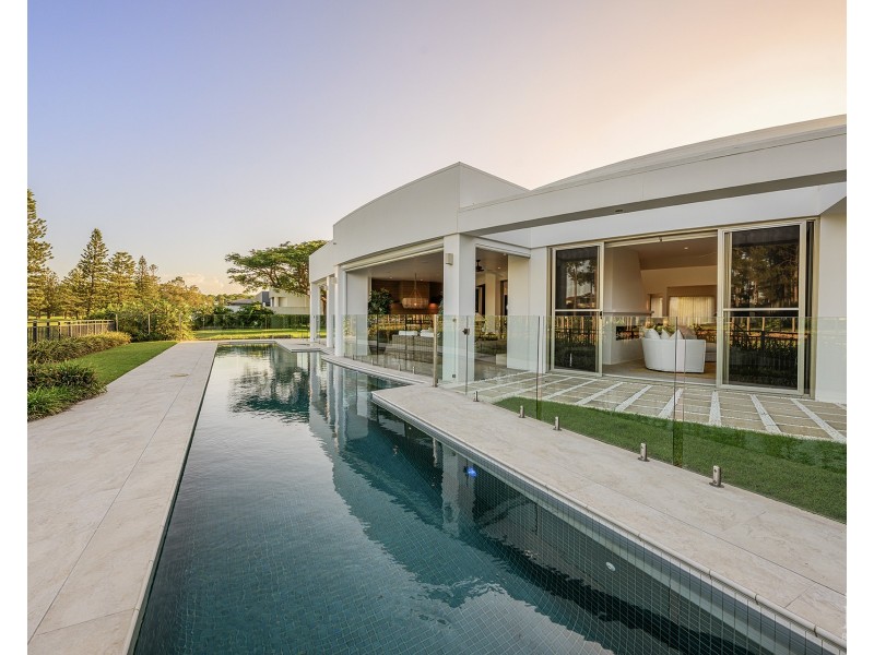 2227-2228 Arnold Palmer Drive, Sanctuary Cove QLD 4212