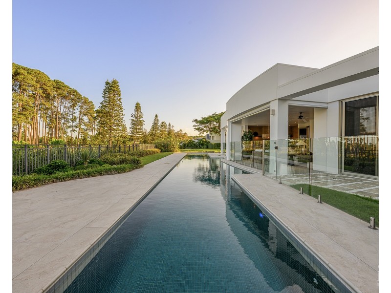 2227-2228 Arnold Palmer Drive, Sanctuary Cove QLD 4212