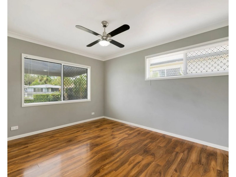 52 Turana Street, Coombabah QLD 4216