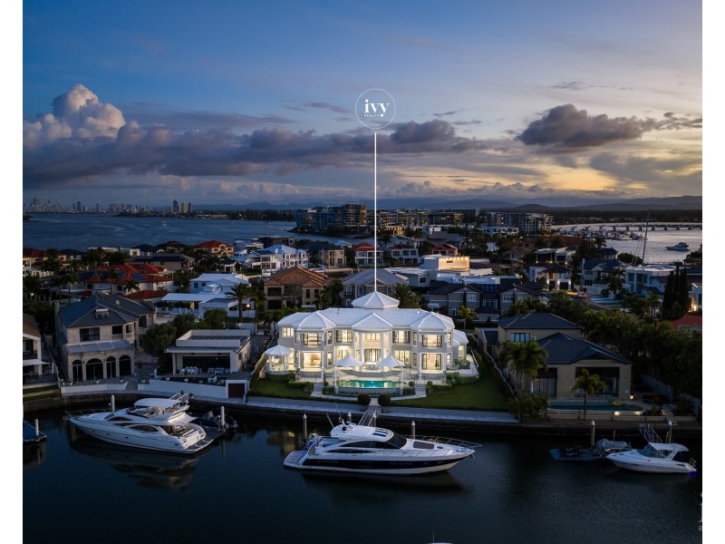 5-7 Queen Guineveres Place, Sovereign Islands QLD 4216