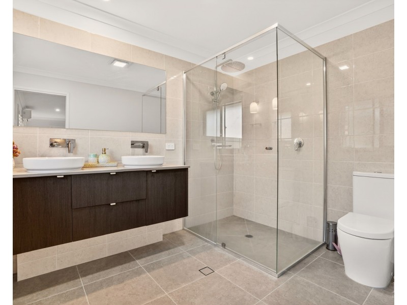 38 Forest Court, Helensvale QLD 4212