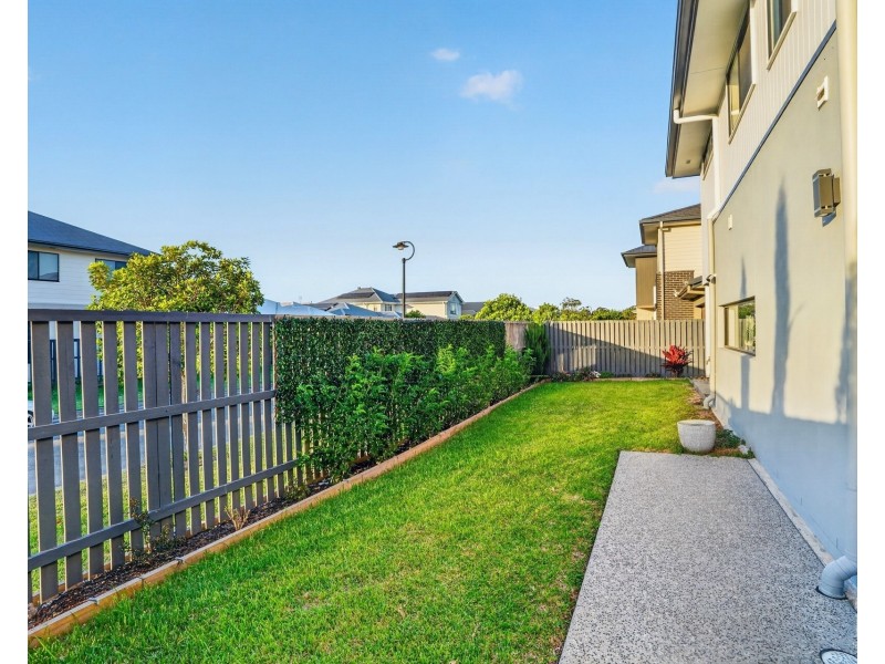 38 Forest Court, Helensvale QLD 4212