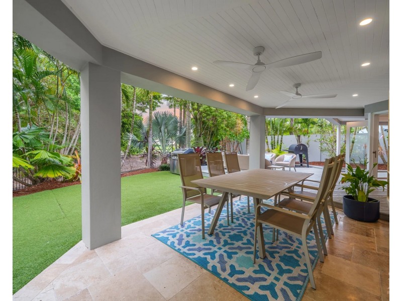 8396 Magnolia Drive East, Hope Island QLD 4212