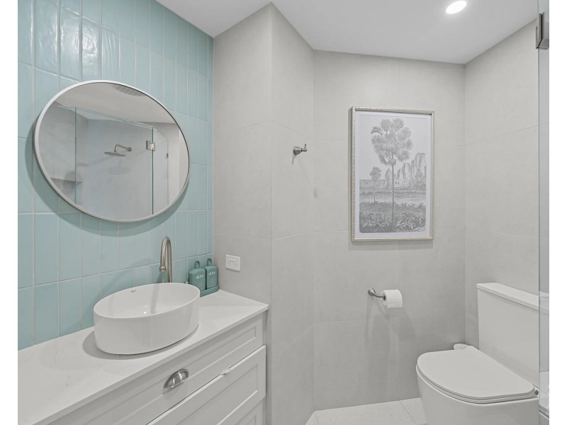 8396 Magnolia Drive East, Hope Island QLD 4212