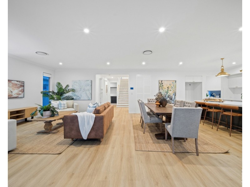 3054  Forest Hills Drive, Sanctuary Cove QLD 4212
