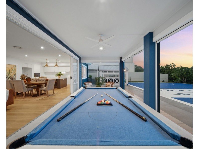 3054  Forest Hills Drive, Sanctuary Cove QLD 4212