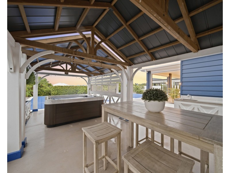 3054  Forest Hills Drive, Sanctuary Cove QLD 4212