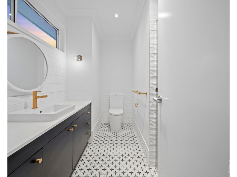 3054  Forest Hills Drive, Sanctuary Cove QLD 4212