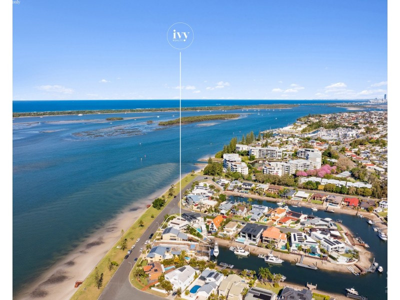 12 James Cook Esplanade, Hollywell QLD 4216
