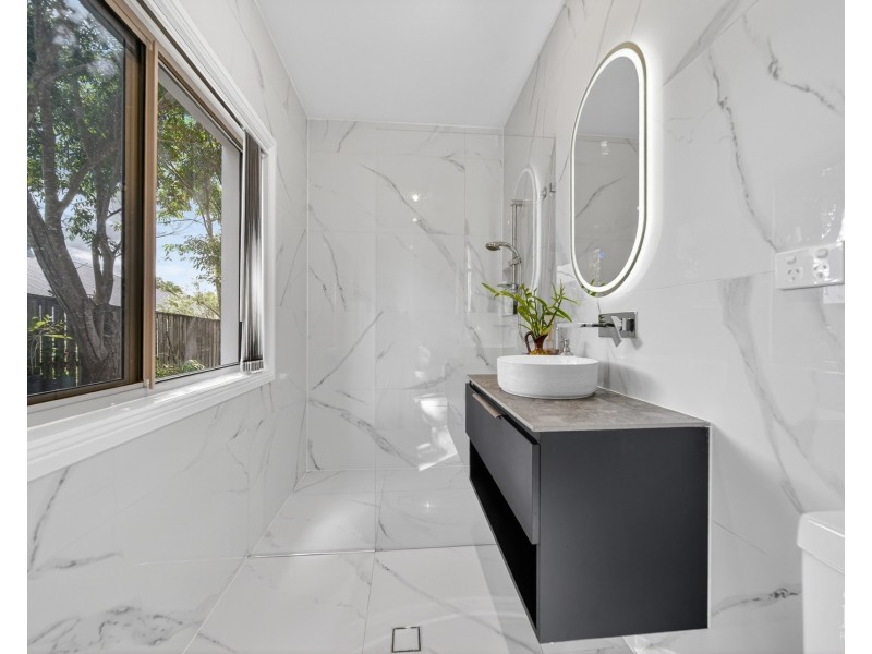 4 Fidelis Place, Coomera Waters QLD 4209