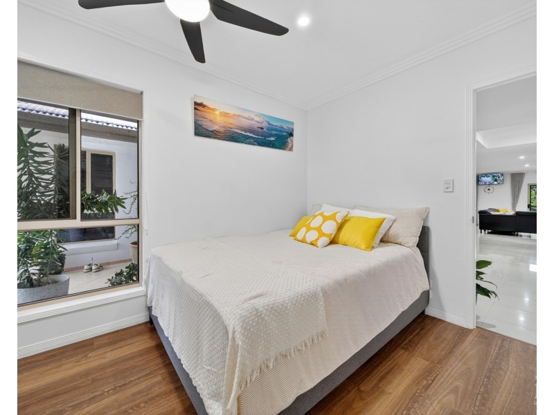 4 Fidelis Place, Coomera Waters QLD 4209