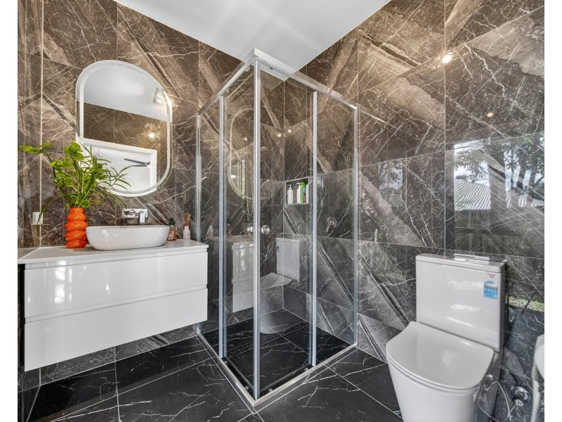 4 Fidelis Place, Coomera Waters QLD 4209