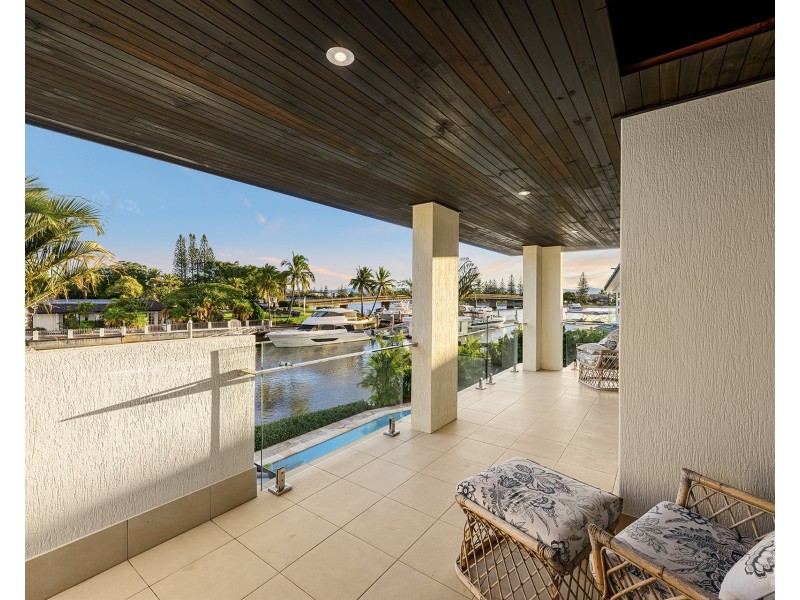 4 Royal Mews, Sovereign Islands QLD 4216