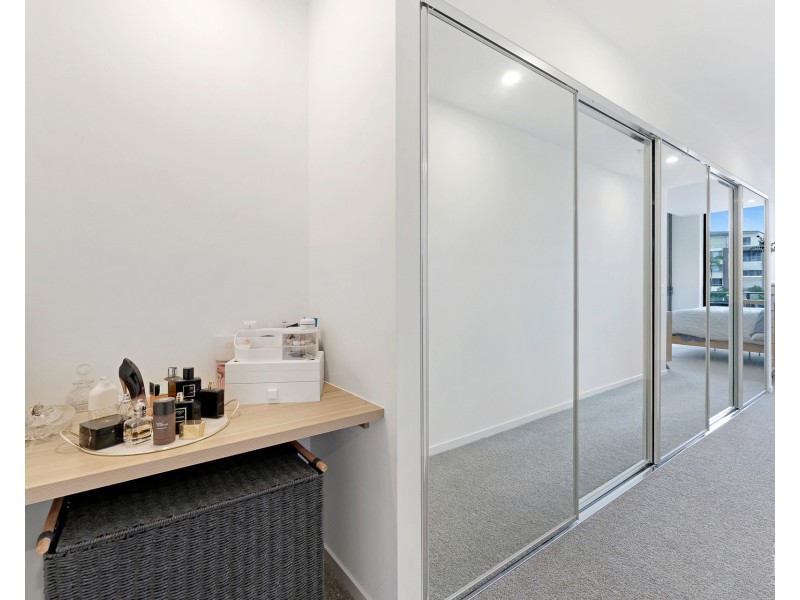 1102/6 Athena Boulevard, Hope Island QLD 4212