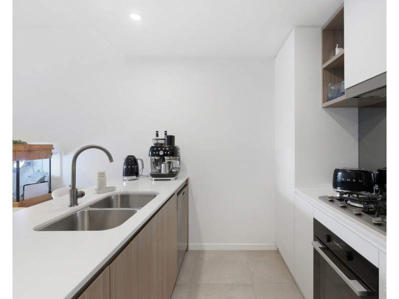 1102/6 Athena Boulevard, Hope Island QLD 4212