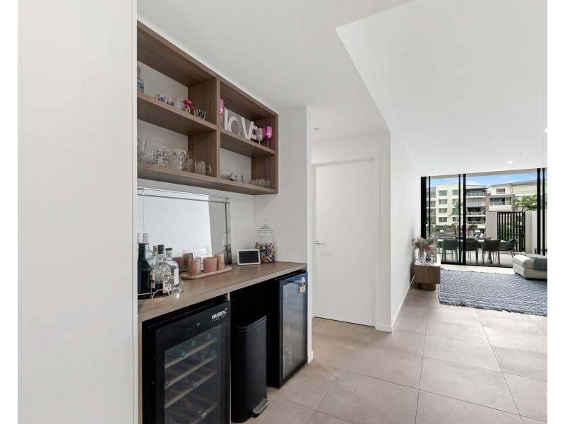 1102/6 Athena Boulevard, Hope Island QLD 4212