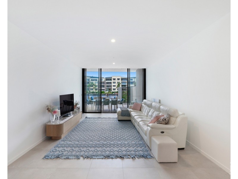 1102/6 Athena Boulevard, Hope Island QLD 4212