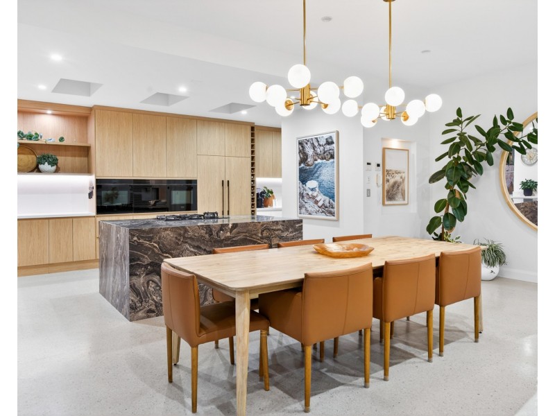 7620 Fairway Boulevard, Hope Island QLD 4212