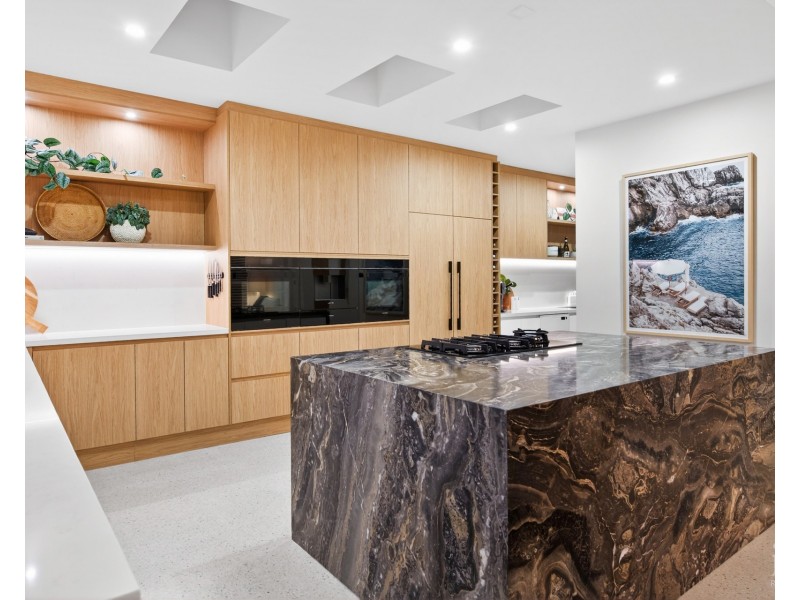 7620 Fairway Boulevard, Hope Island QLD 4212