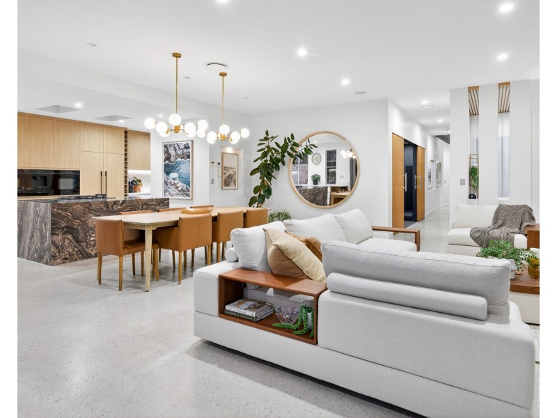 7620 Fairway Boulevard, Hope Island QLD 4212