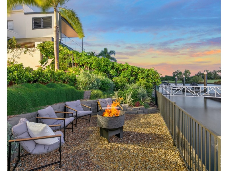7620 Fairway Boulevard, Hope Island QLD 4212