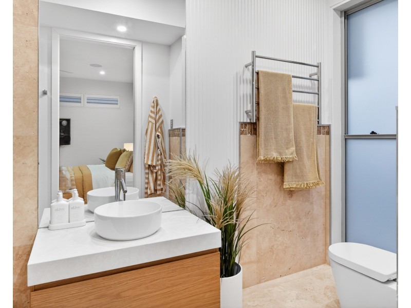 7620 Fairway Boulevard, Hope Island QLD 4212