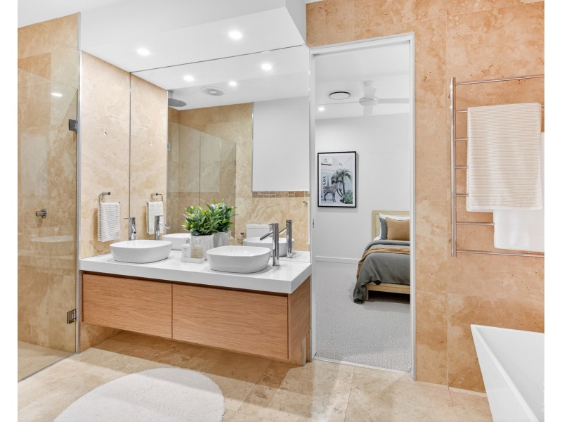7620 Fairway Boulevard, Hope Island QLD 4212
