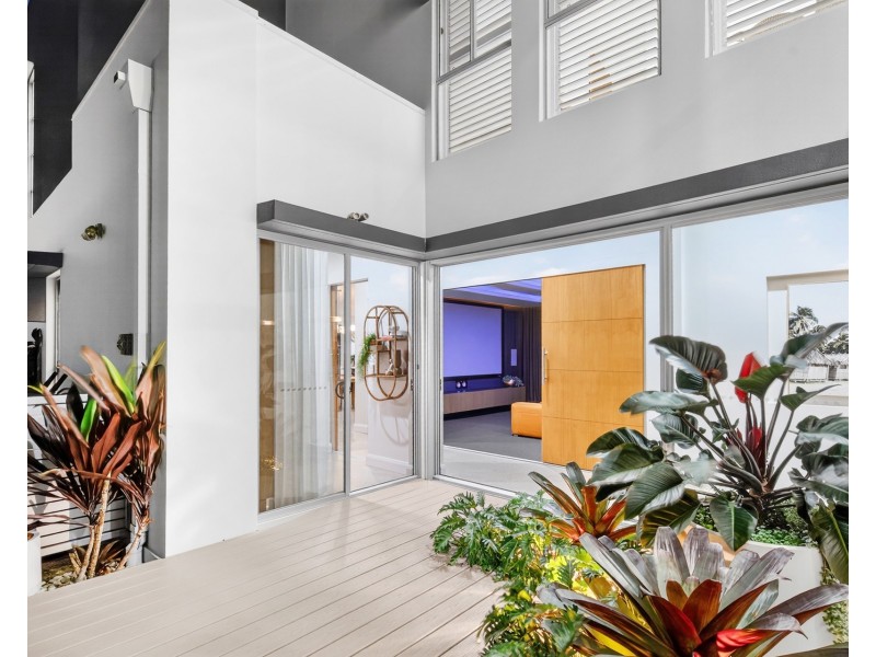 7620 Fairway Boulevard, Hope Island QLD 4212