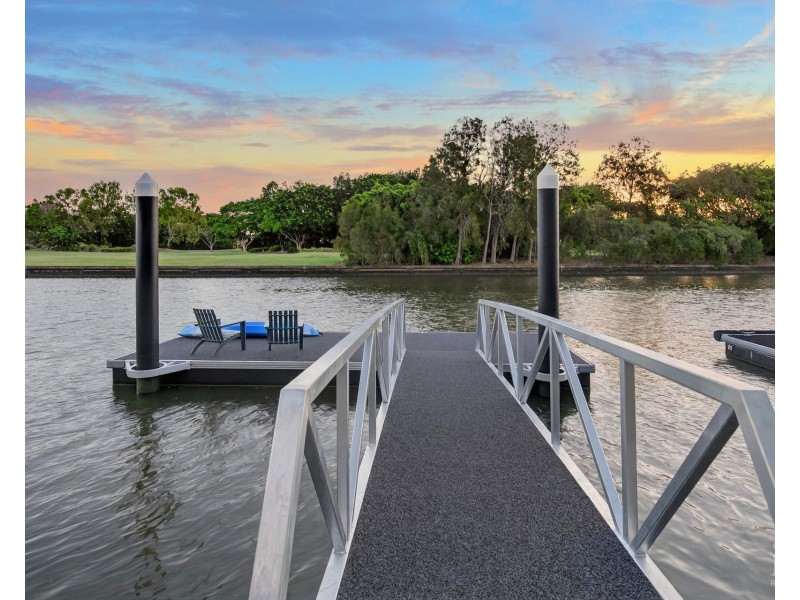 7620 Fairway Boulevard, Hope Island QLD 4212