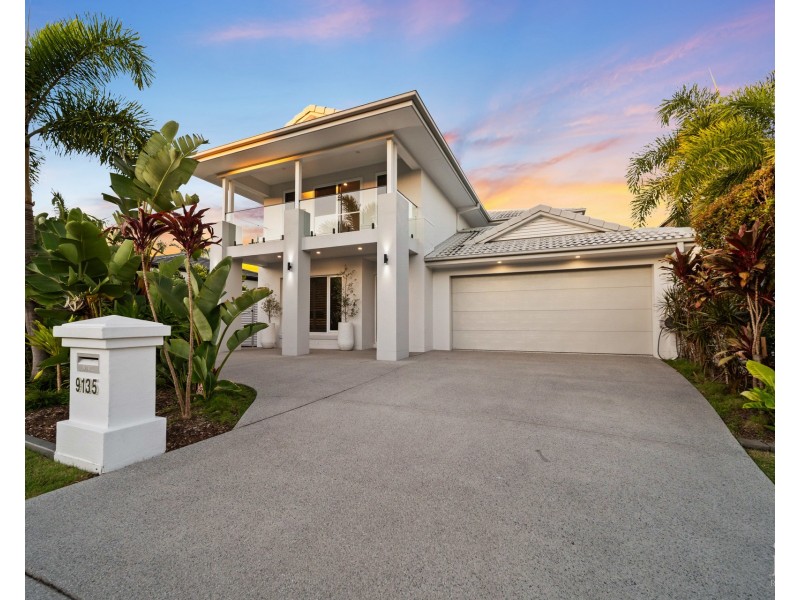 9135 Peter Senior Drive, Hope Island QLD 4212